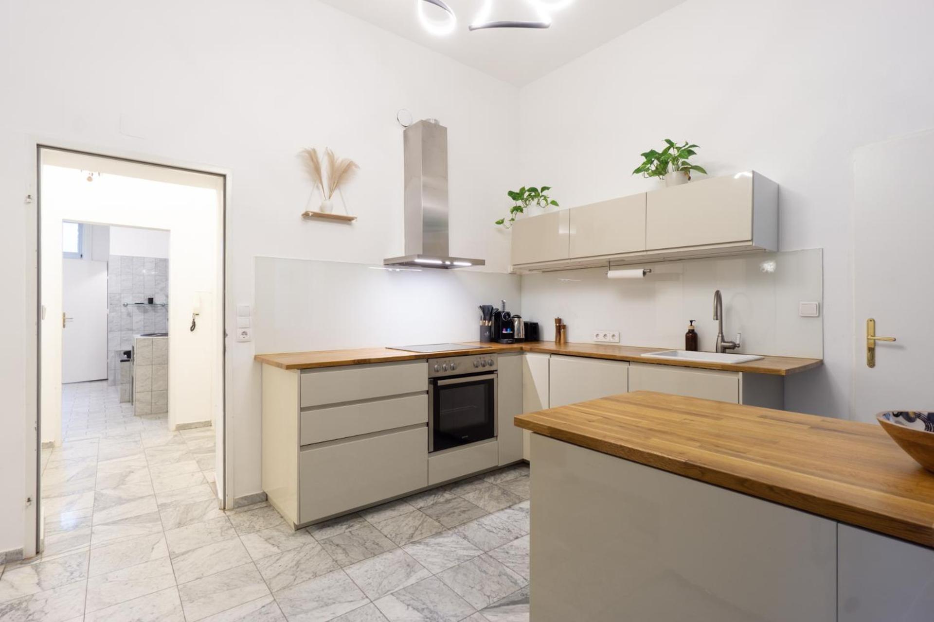 Central Apartment In Viennese Old Building Экстерьер фото